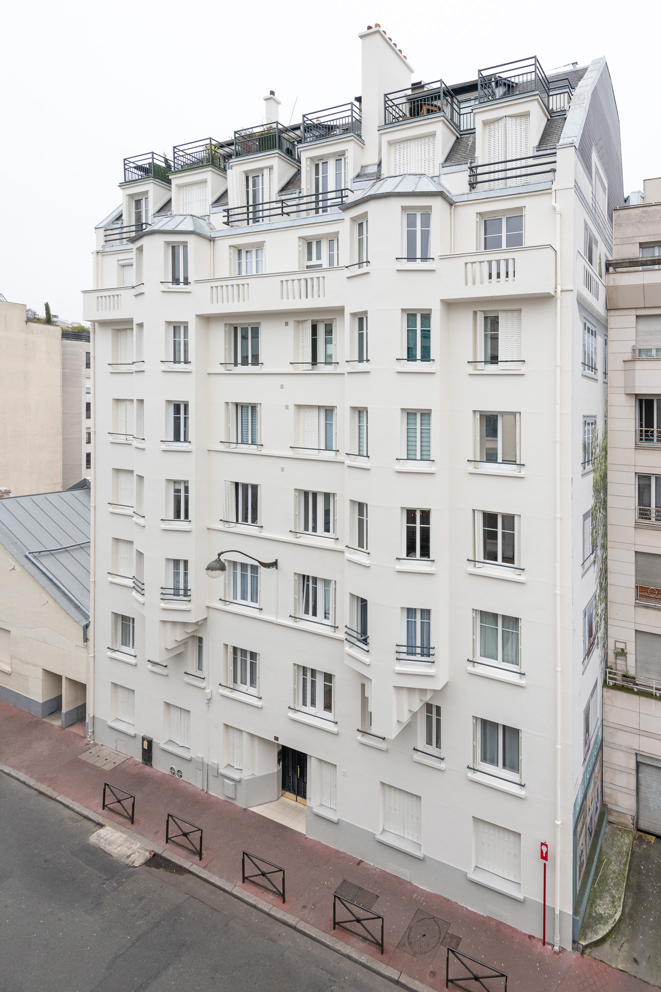 Studio La Boetie Architecte
Ravalement de façade
83 Rue Rivay, Levallois-Perret
© Christophe Caudroy