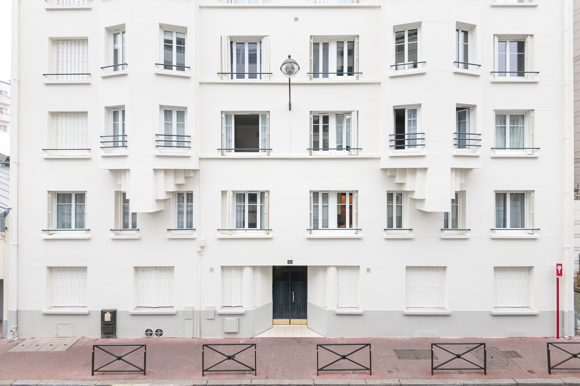 Studio La Boetie Architecte
Ravalement de façade
83 Rue Rivay, Levallois-Perret
© Christophe Caudroy